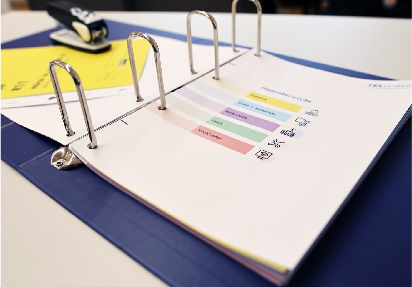 Die erste Ausgabe der TELucation-Sammelmappe mit gedruckten Beitraegen.