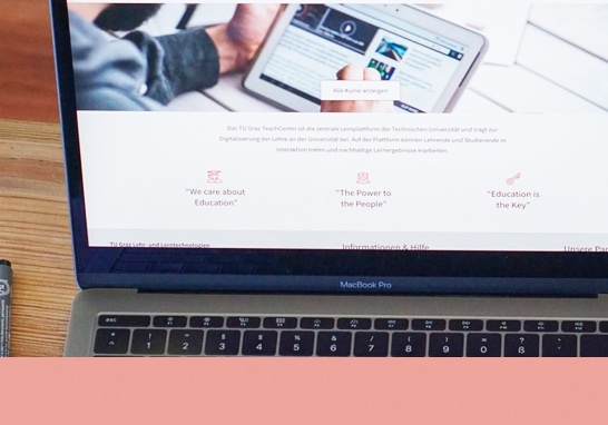 Ein Computer, auf dem das TeachCenter geöffnet ist